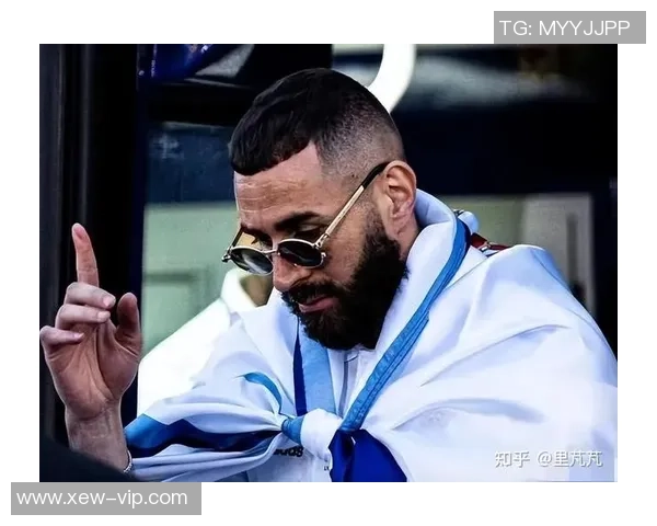 本泽马重返赛场展现王者风范引发球迷热烈期待与赞誉