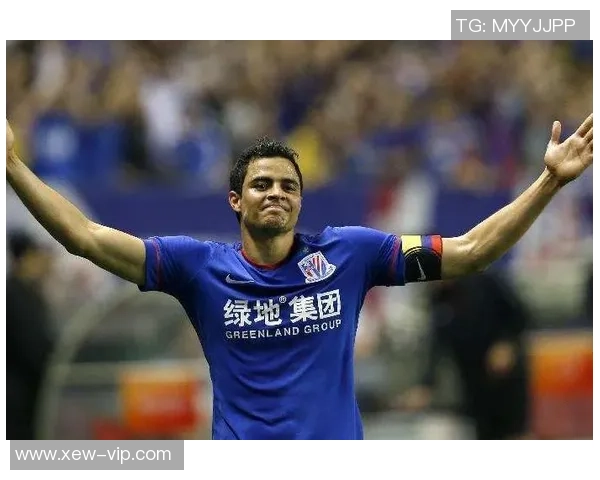 申花与申鑫激战正酣腾讯直播全程呈现精彩对决盛况 申花与申鑫激战正酣腾讯直播全程呈现精彩对决盛况